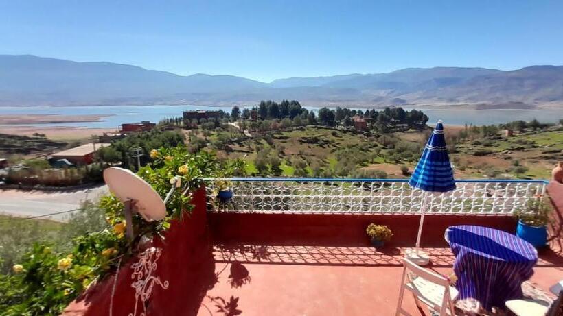 تختخواب و صبحانه Abla Room