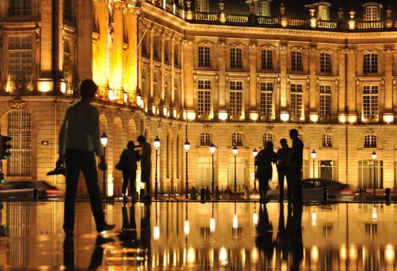 ホテル Kyriad Bordeaux Nord Sainte Eulalie