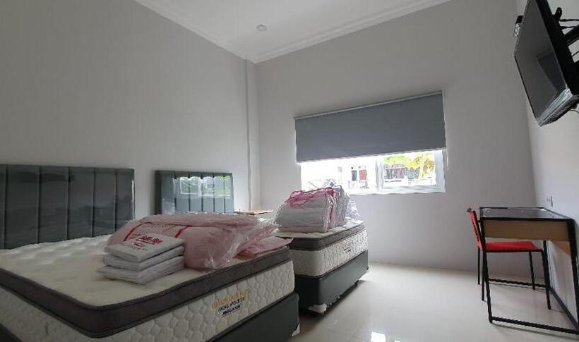 酒店 Reddoorz Plus Near Siloam Hospital Balikpapan