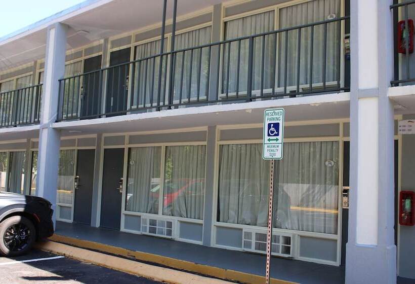 ホテル Super 8 By Wyndham Morganton