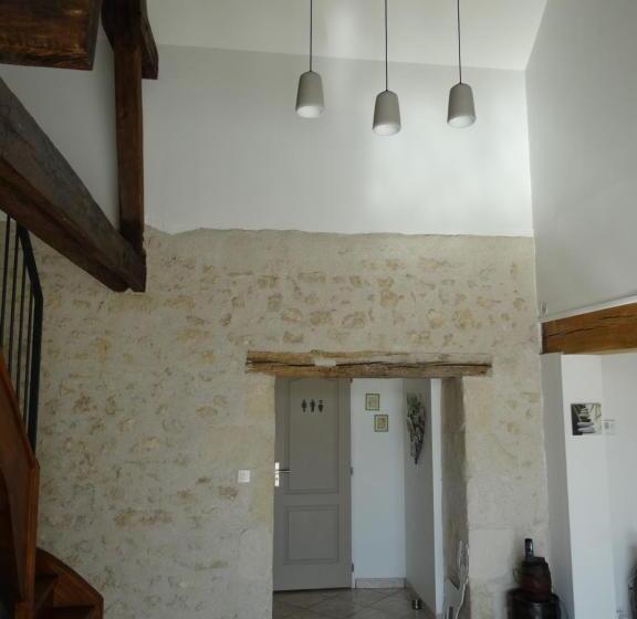 펜션 Aux Champs Des Châteaux