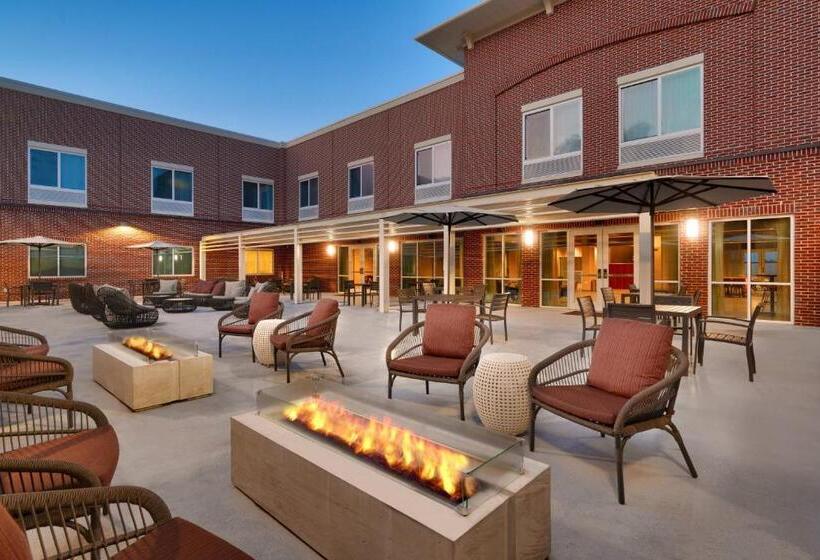 فندق Courtyard By Marriott Atlanta Duluth Downtown