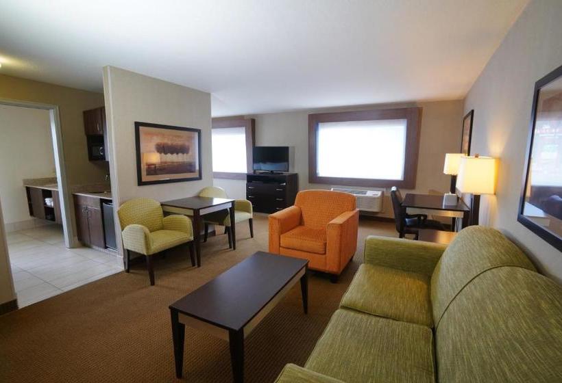 Creekside Hotel & Suites