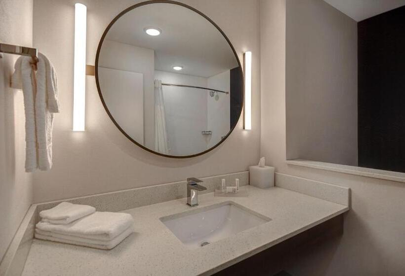 هتل Fairfield By Marriott Inn & Suites Grand Rapids Wyoming