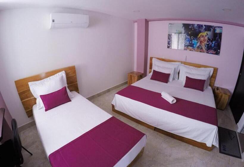 هتل Kamaleb Farallones