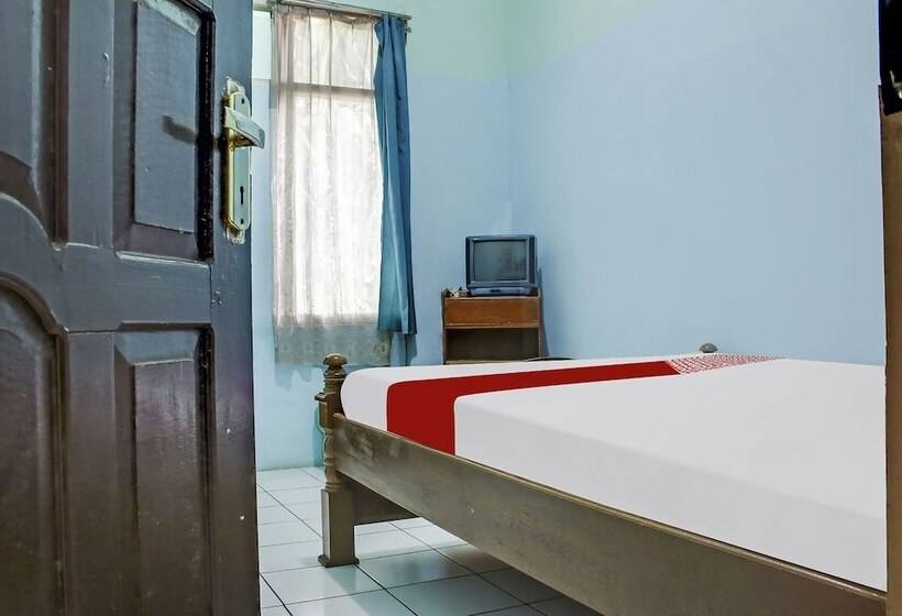 هتل Oyo 90316  Candri Pelaihari