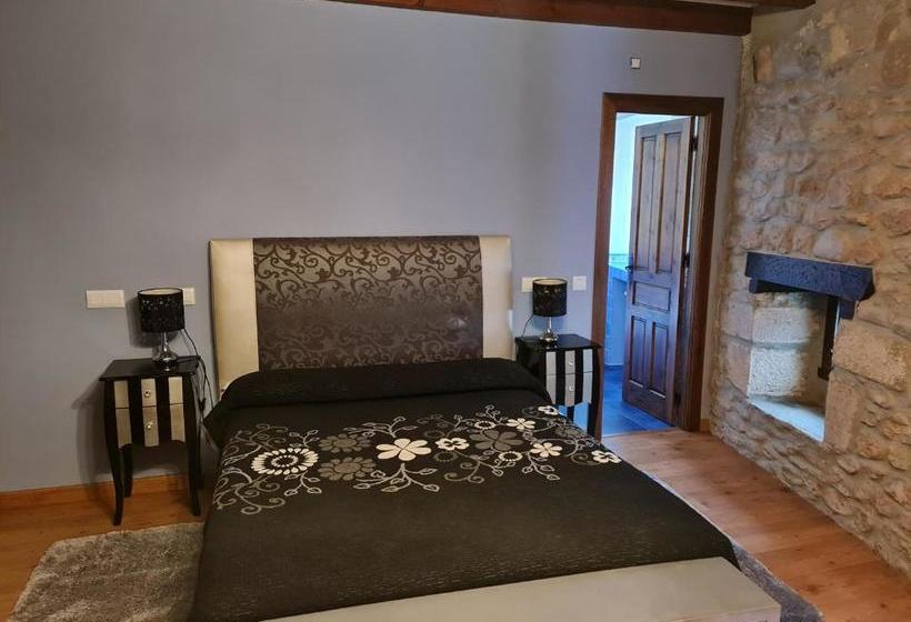 فندق Posada Las Mozas