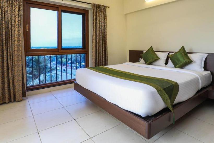 酒店 Pratham Inn By Downtown S