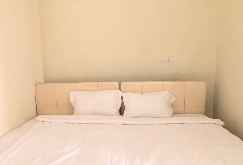 هتل Reddoorz Near Alun Alun Sidoarjo