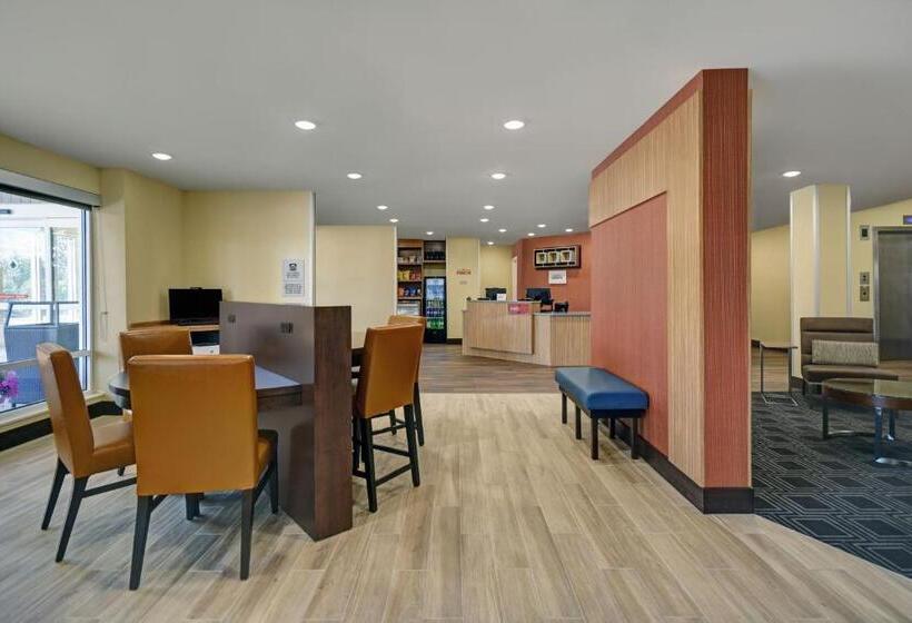 هتل Towneplace Suites By Marriott Grand Rapids Wyoming