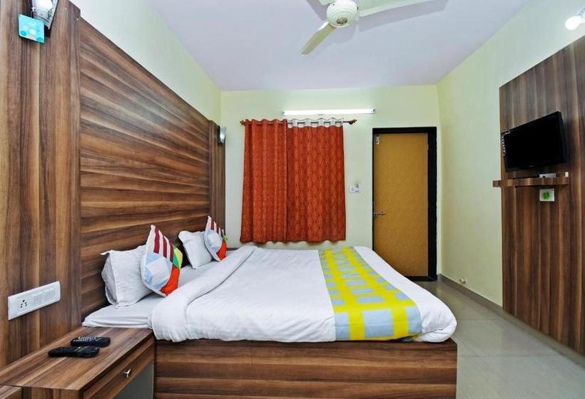 بنسيون Oyo Home 79350 Padmavati