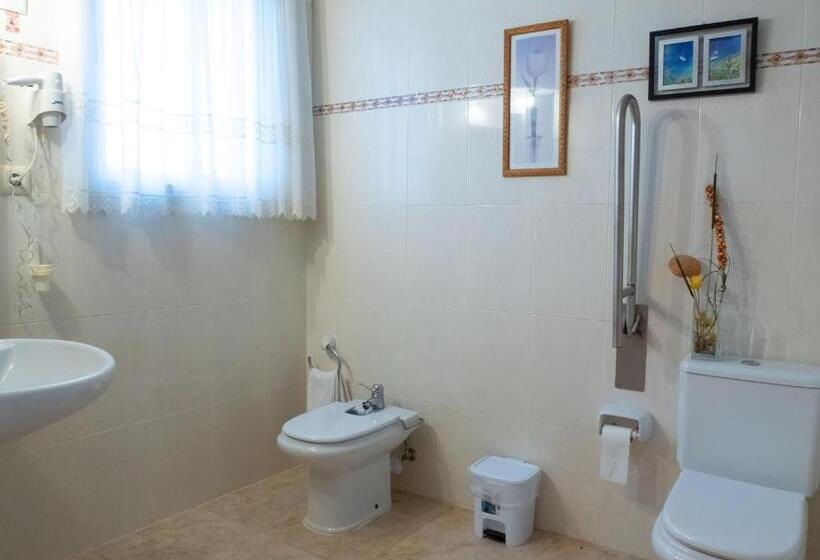 Agusti Hostal
