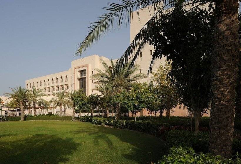 호텔 Crowne Plaza Sohar, An Ihg