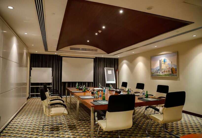 호텔 Crowne Plaza Sohar, An Ihg