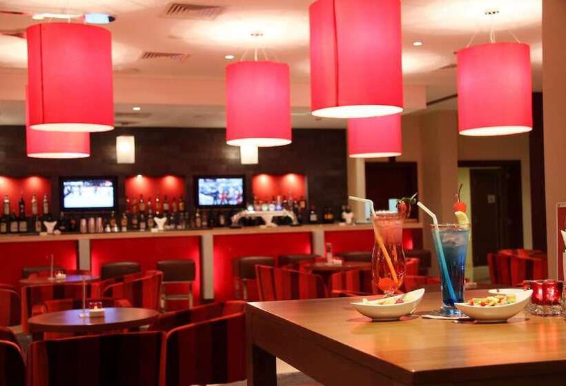 호텔 Crowne Plaza Sohar, An Ihg