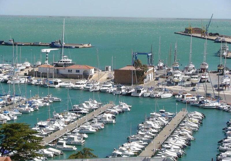 هتل Del Port