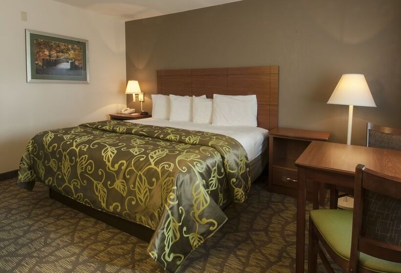 Отель Econo Lodge Cherokee Near River Park