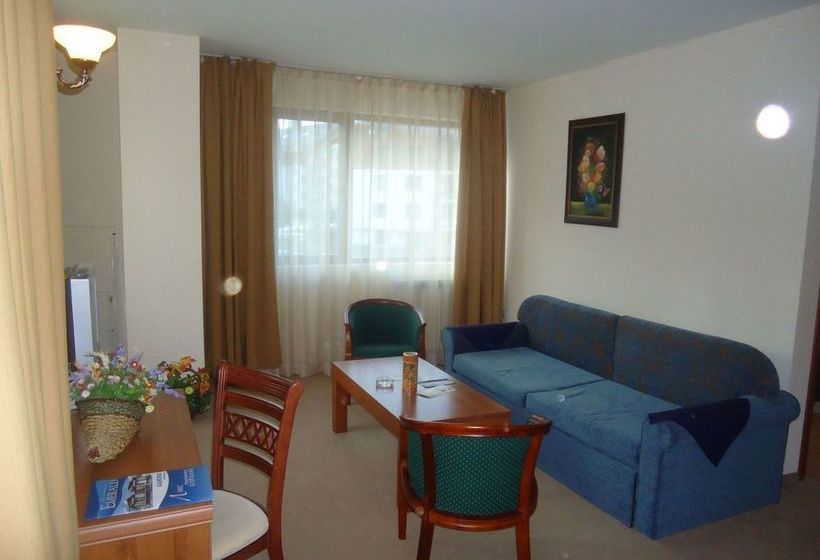 Hotel Emerald Half Board