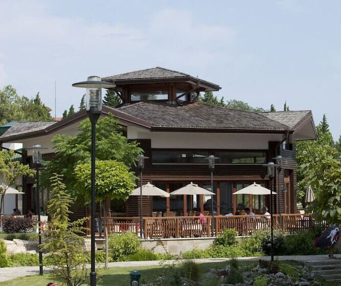 هتل Emerald Beach Resort & Spa