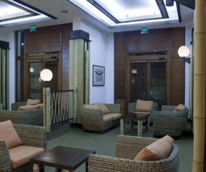 هتل Emerald Beach Resort & Spa