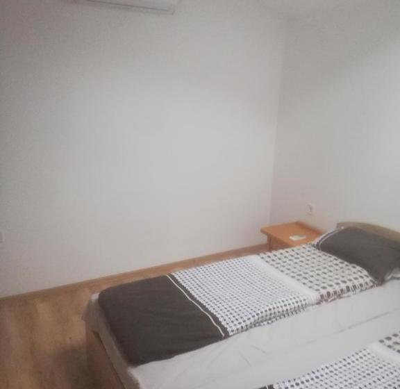 هتل Guest House Delphini
