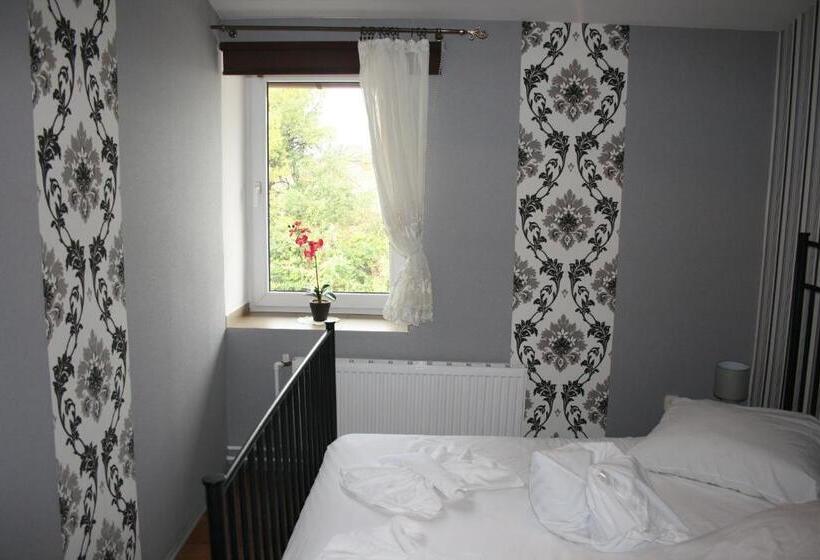 酒店 Komfort Inn   Dwór Hubertus