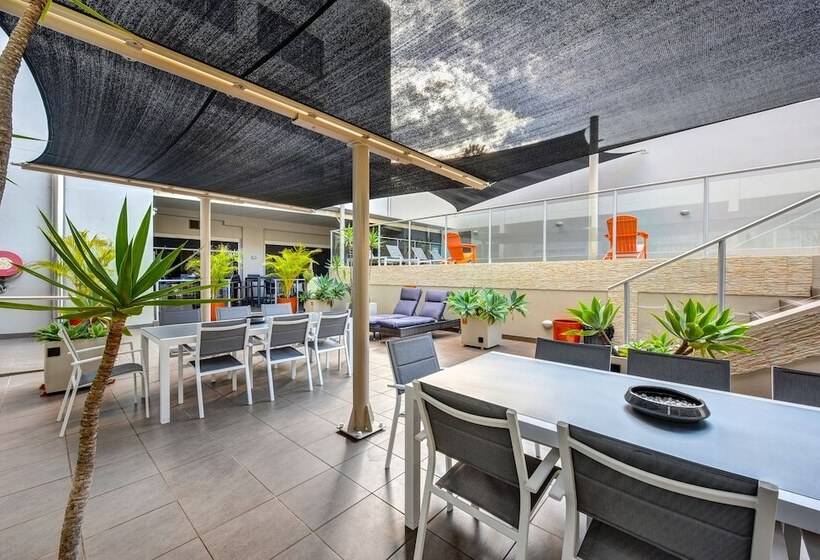 هتل Mercure Centro Port Macquarie