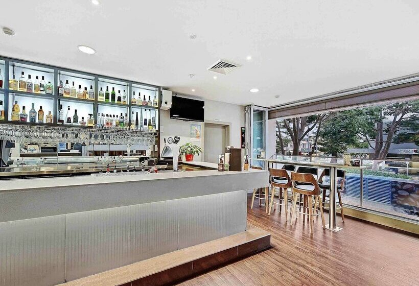 هتل Mercure Centro Port Macquarie