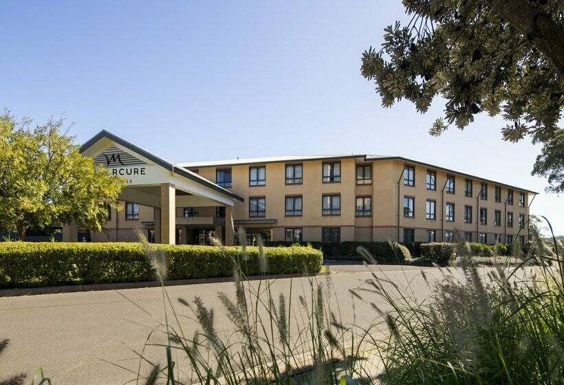 Отель Mercure Sydney Macquarie Park