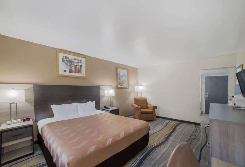 בית מלון כפרי Quality Inn & Suites Goodyear  Phoenix West