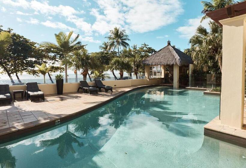 Отель Sea Change Beachfront Apartments