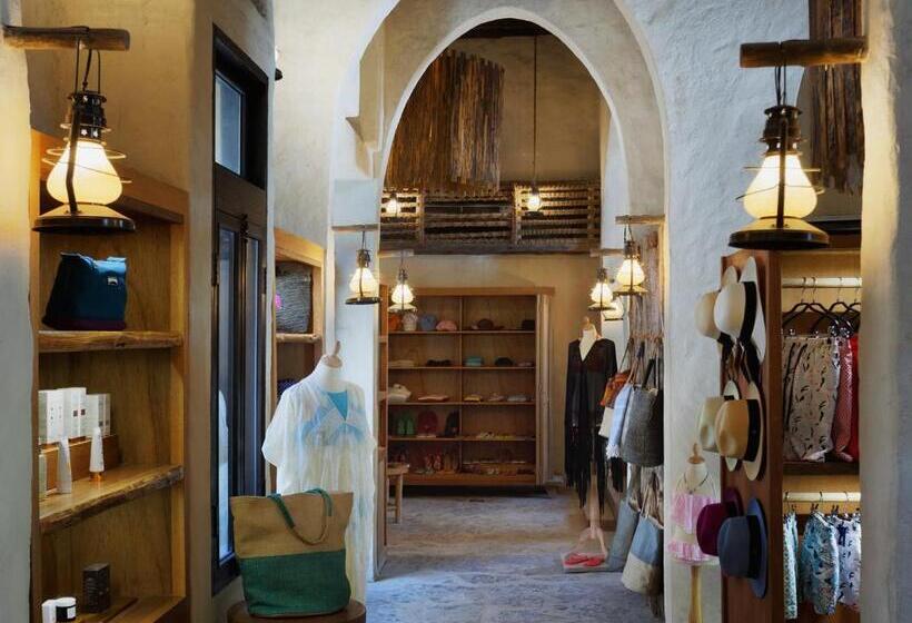 Отель Six Senses Zighy Bay