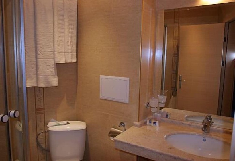 فندق Sunny Bay Pomorie