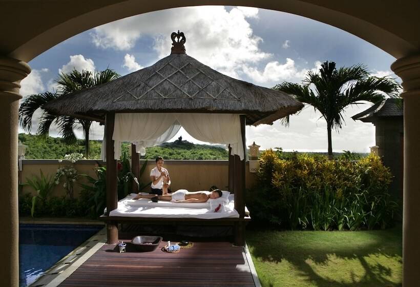 호텔 The Beverly Hills Bali A Luxury Villas & Spa
