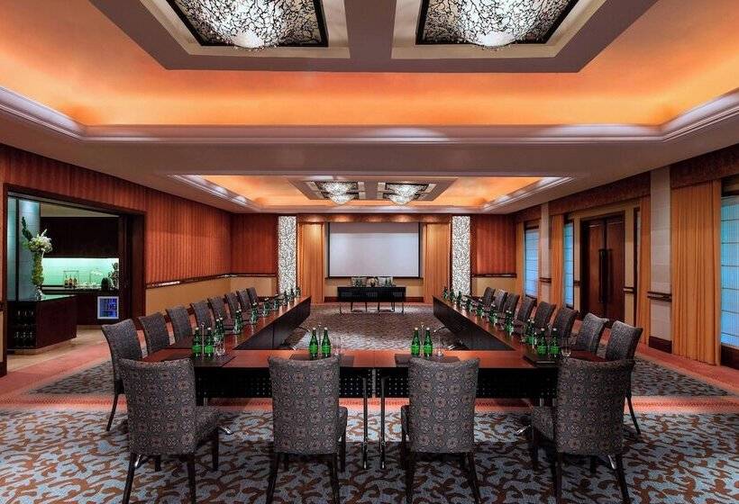 هتل The St. Regis Bali Resort