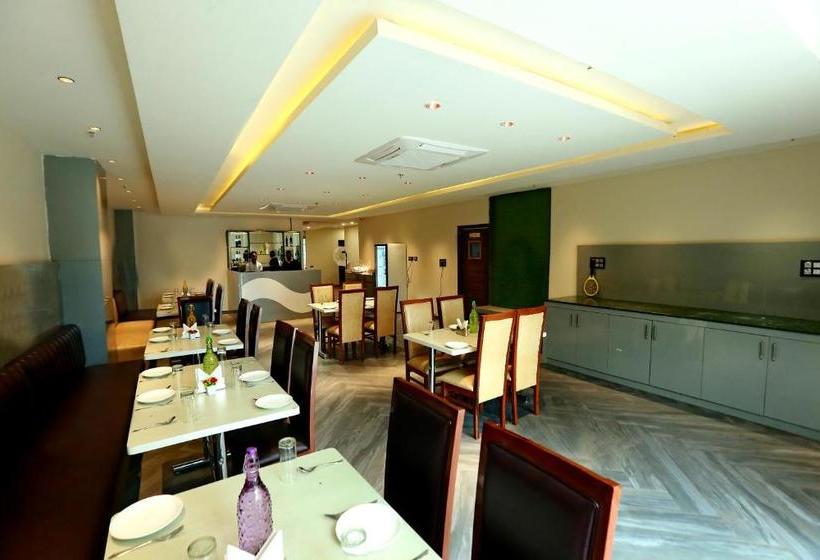 Fabhotel Prime Red Velvet Zirakpur