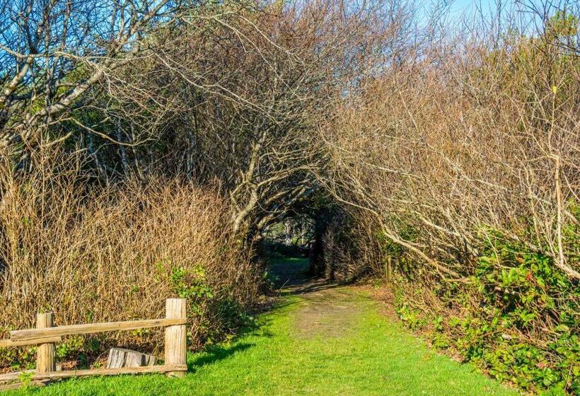 فندق Hi Tide Resort