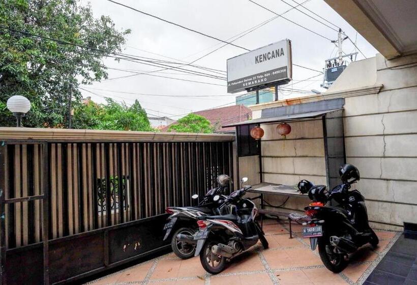 هتل Koolkost Near Kawasan Simpang Lima Semarang