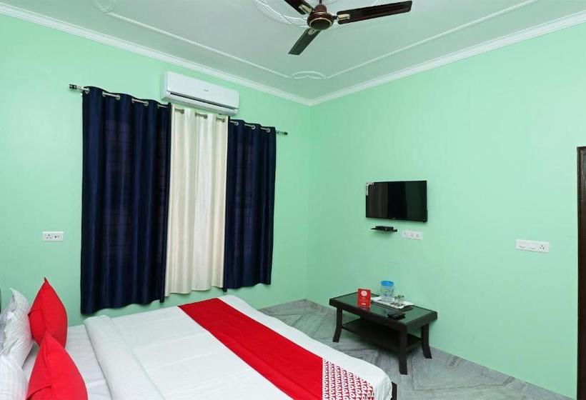 فندق Oyo 37905  Gangri2