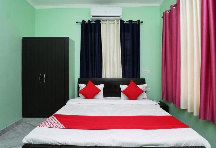 فندق Oyo 37905  Gangri2