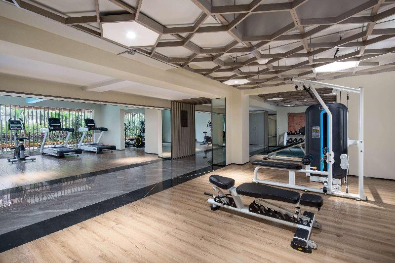 هتل Wingate By Wyndham Xishuangbanna