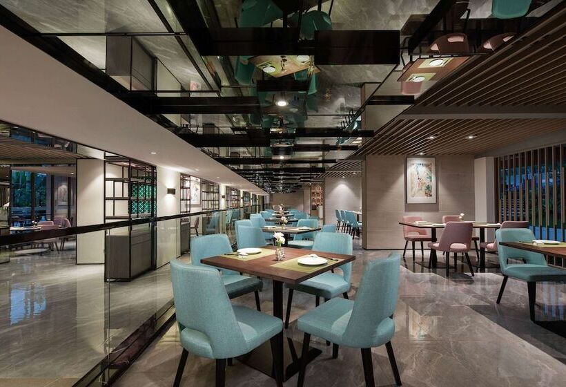 هتل Wingate By Wyndham Xishuangbanna