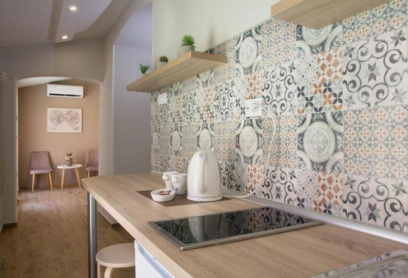 هاستل Centar Lux 2