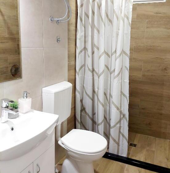 هاستل Centar Lux 2