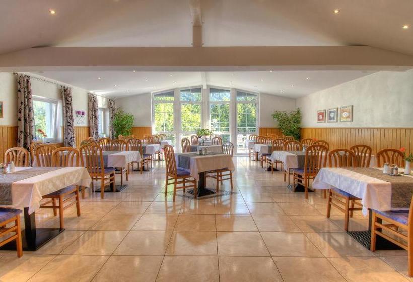 הוסטל Gasthof Waldhof