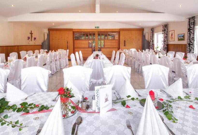 הוסטל Gasthof Waldhof