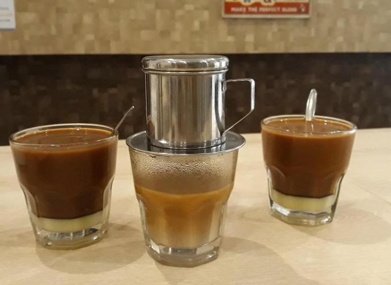 تختخواب و صبحانه Arya Inn