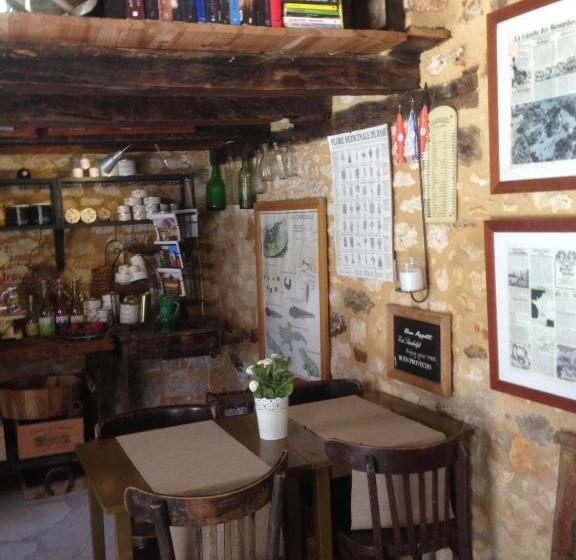 住宿加早餐  Lo Petit Cretsou