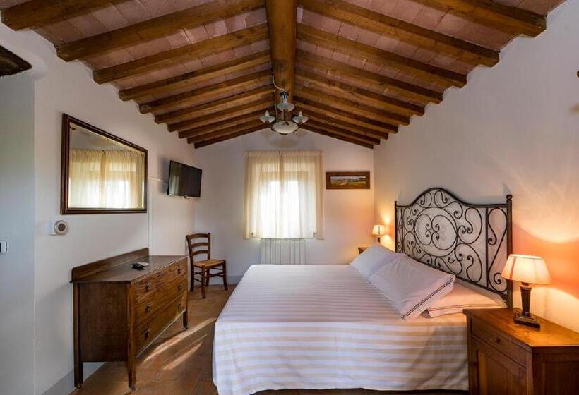 فندق Agriturismo Podere L'aione