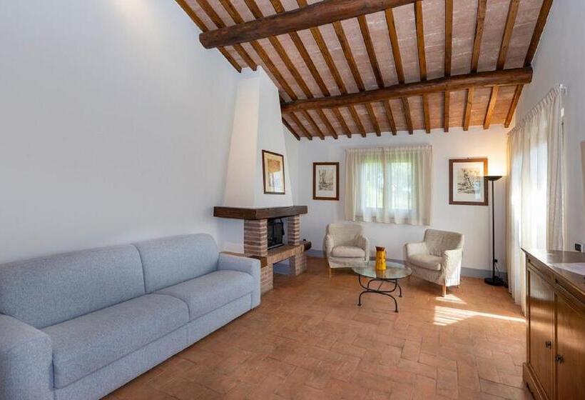 فندق Agriturismo Podere L'aione